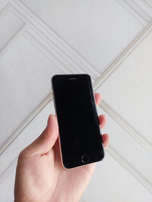 iPhone SE 2022 64gb