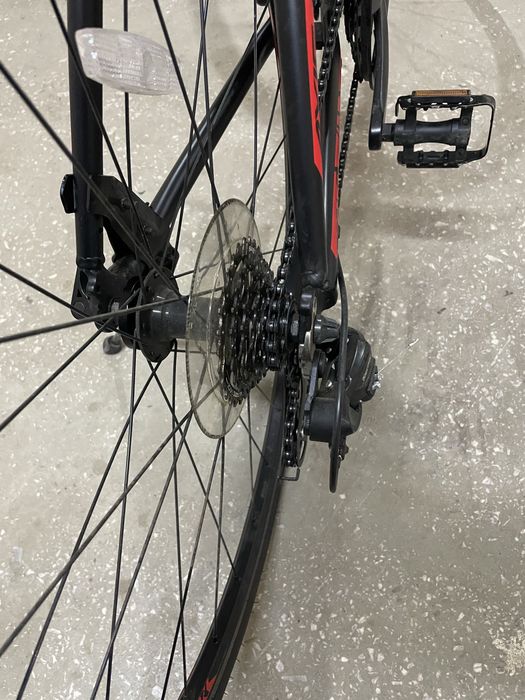 продается велосипед axis md 700