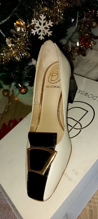 Официални обувки на ток 41