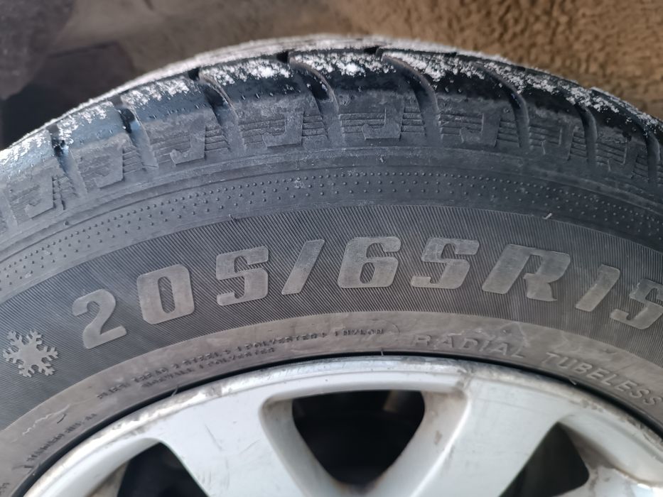 Шины 205*65*R15 RoadX - 2 шт.