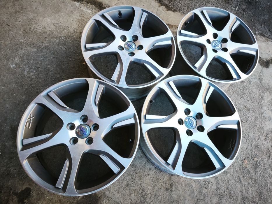 18" оригинални алуминиеви джанти за Volvo.