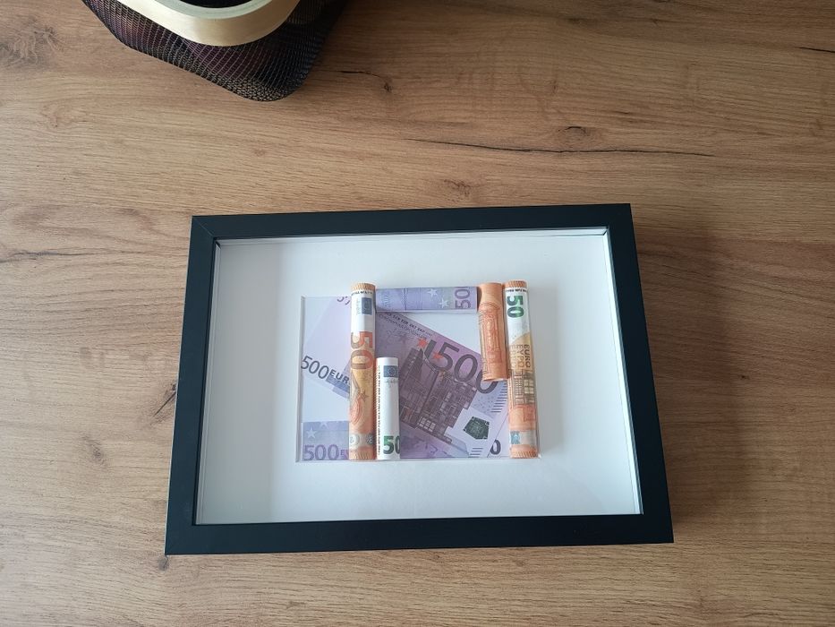 Tablou bancnote, un cadou deosebit