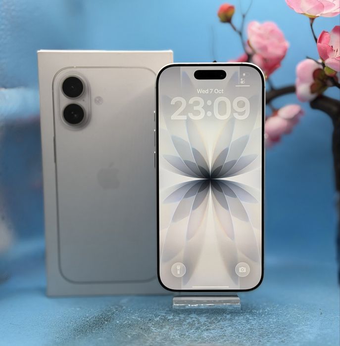 ГАРАНЦИОНЕН!!! Apple iPhone 17, 256GB, 5G, White