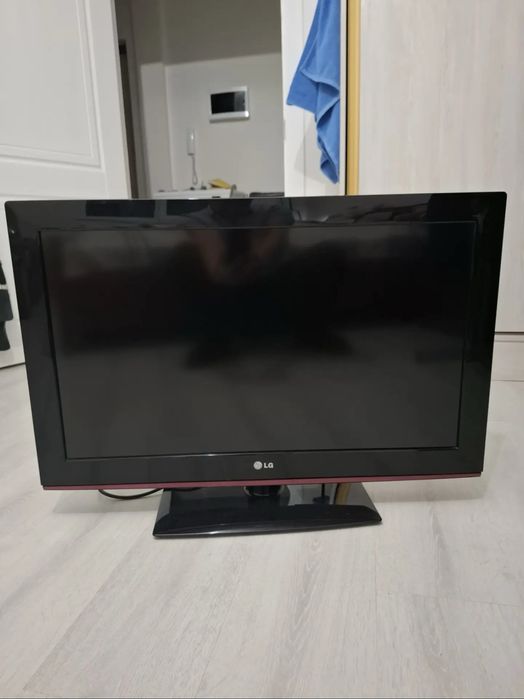 Продаеться телевизор