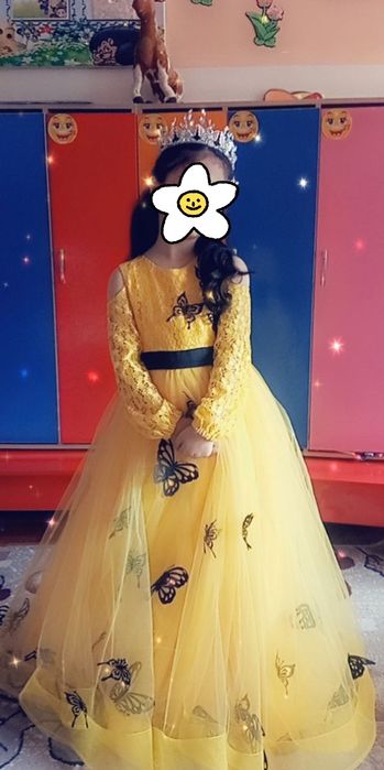 Vicherniy qizchalar uchun kuylak sotiladi