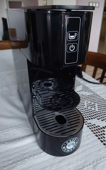 Кафемашина Candi MEMENTO® за капсули черна