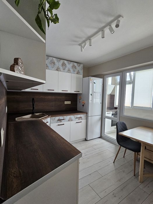 Дава се под наем Двустаен апартамент в Бургас, Славейков - 70 кв.м за 550 € - Снимка #6