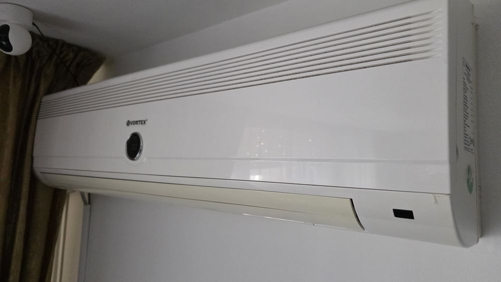 Aparat de aer conditionat Vortex VAC-A24A1D, 24000 BTU