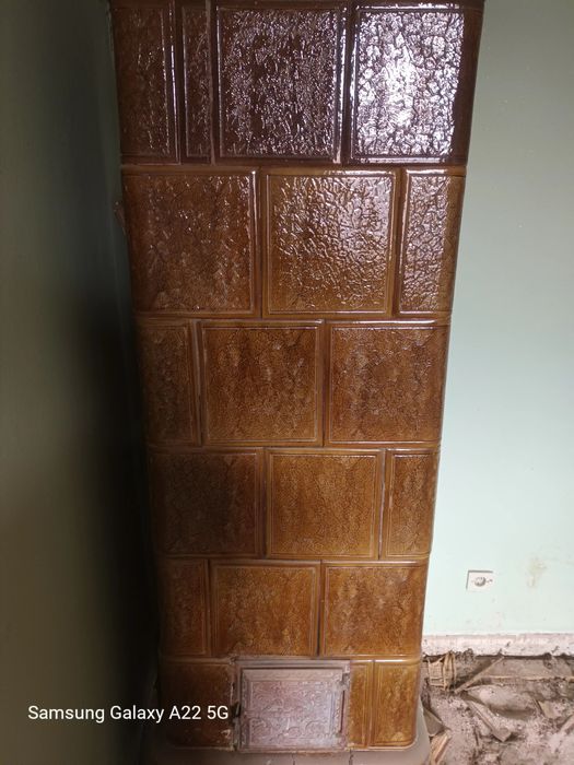 Vand  urgent intre 1- 3  sobe de teracotă!