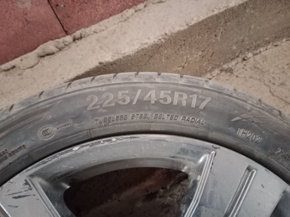 R17 225/45 диски летние покрышки Мерс124