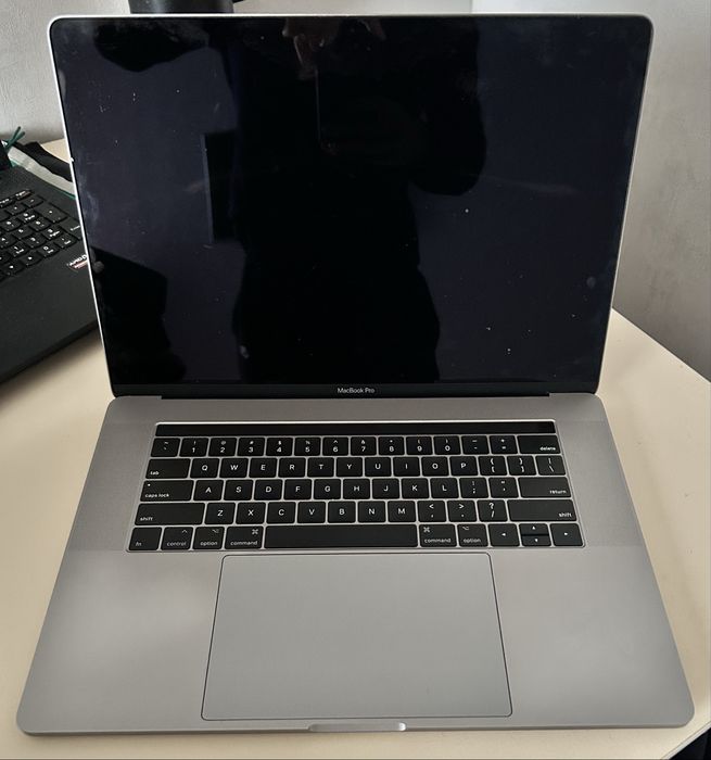 Срочно! Macbook pro 2017
