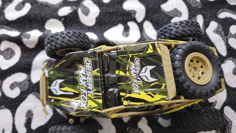 Продам машинки на радиоуправлении