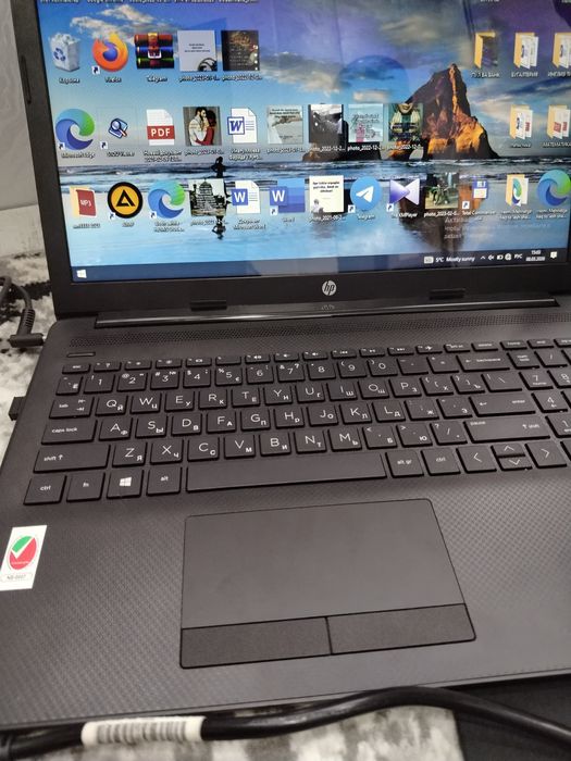 Noutbook HP sotiladi