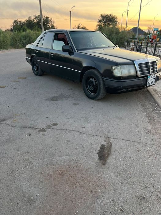 Продаётся Mercedes Benz 124 Е230 срочно срочно