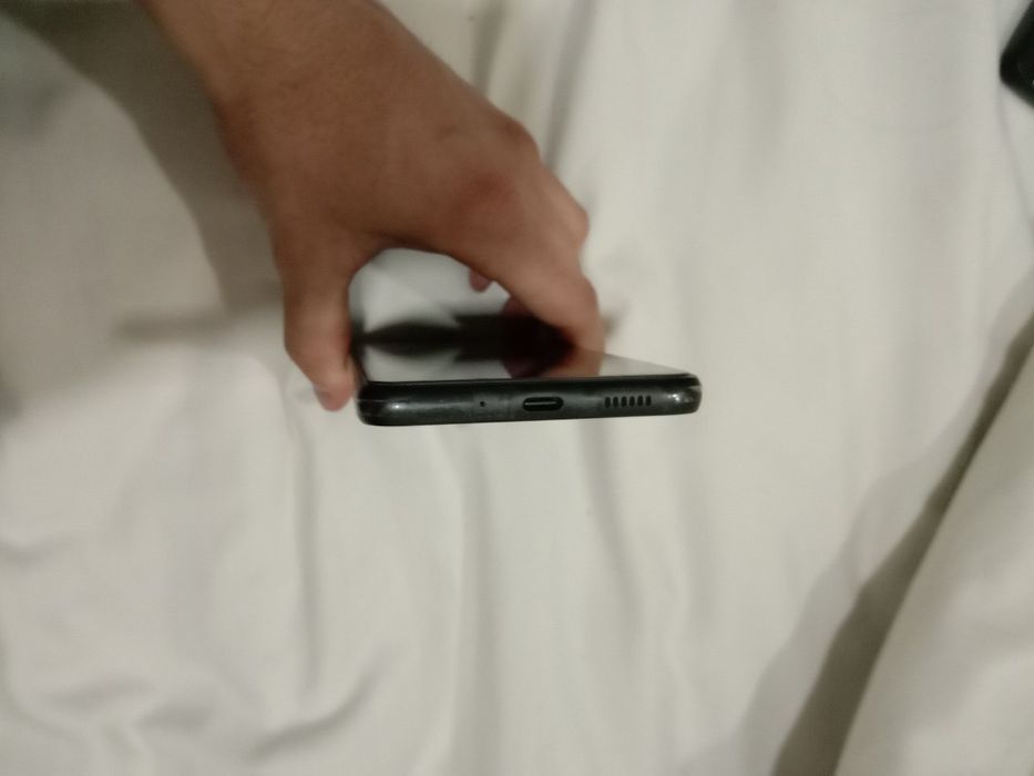 Самсунг а 33  с гарантом