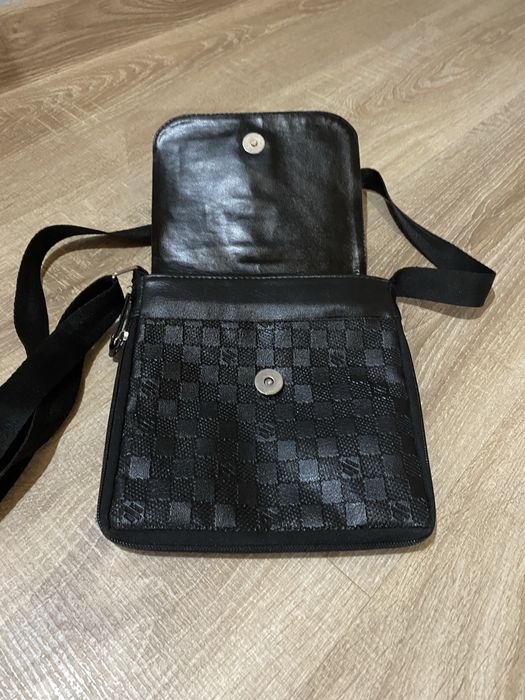 Vand borsera louis vuitton