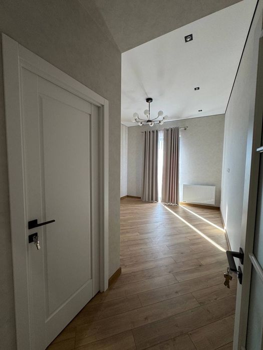 Продается 3х ком квартира, ЖК Хилол Резиденс, ор-р: ЭКО базар, 100м²