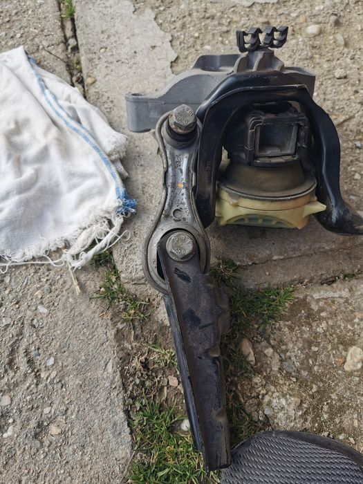 Suport motor și suport antibalans Logan 2, sandero 1,5 dci eur