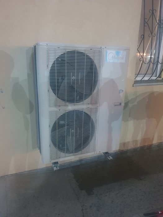 Кондиционер колонного типа