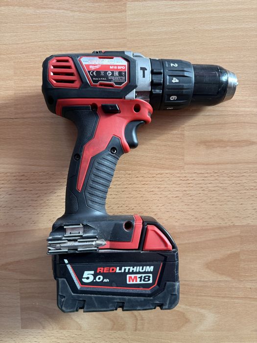 Milwaukee M18BPD-0 Masina de gaurit/insurubat cu percutie compacta M18