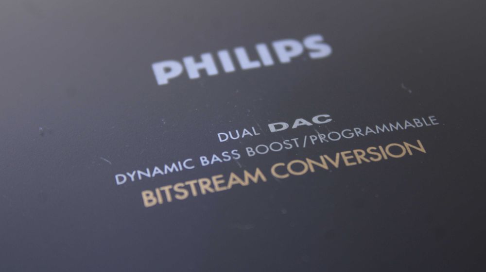 Cd portabil/discman Philips AZ6821.
