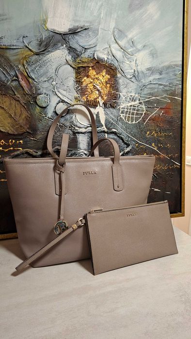 Голяма Сива Furla