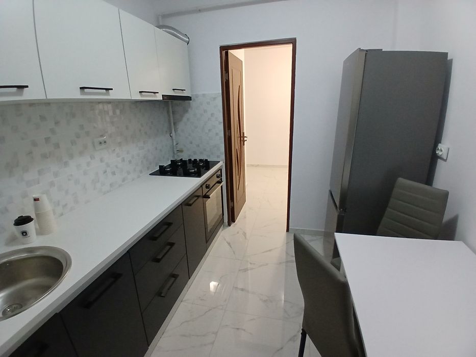 Închiriere apartament 2 camere, micro 9, renovat