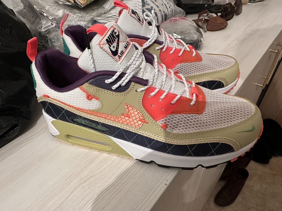 Продам кроссовки