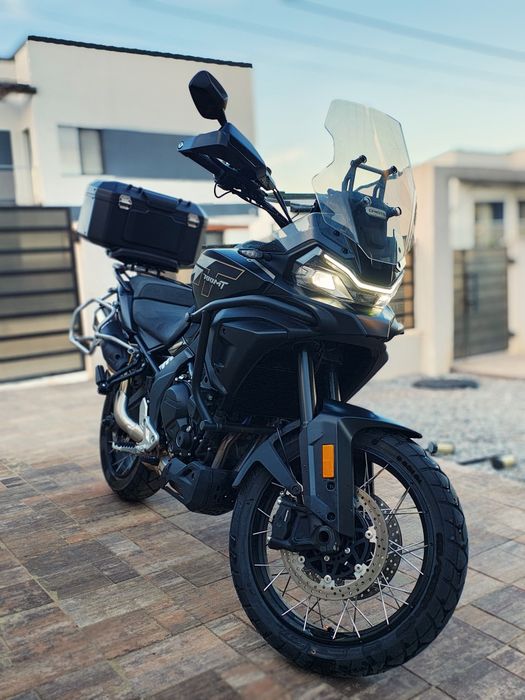 CFMOTO 700MT 2025