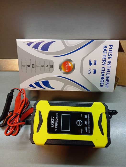 Зарядно за акумулатор-2бр