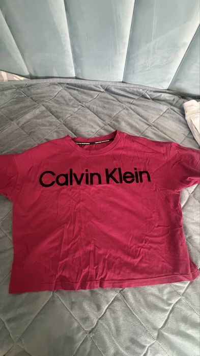 Продам костюм Calvin Klein оригинал