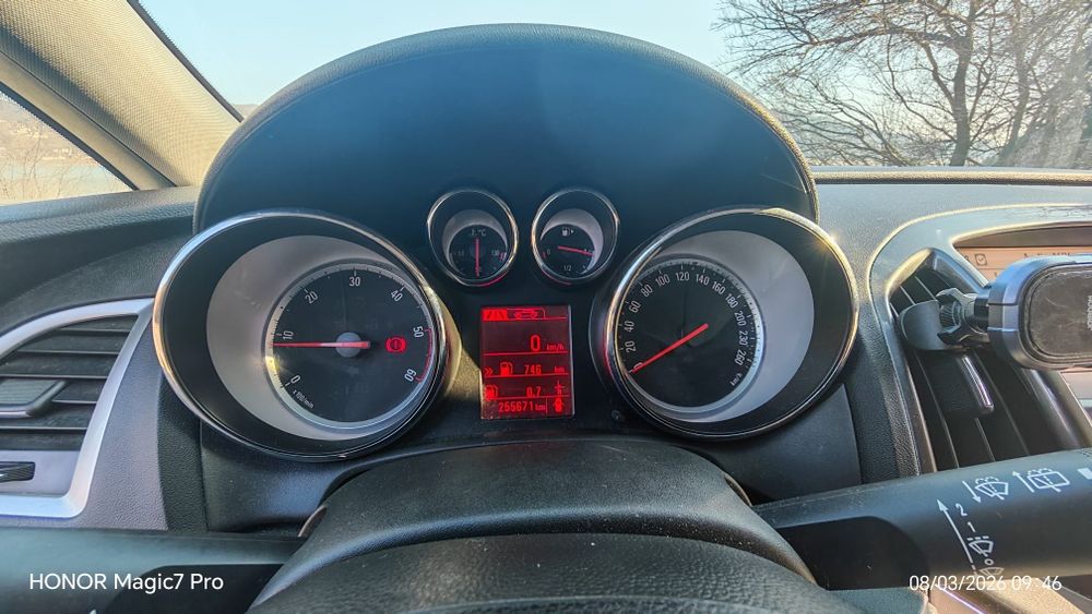 Opel Astra J 2013