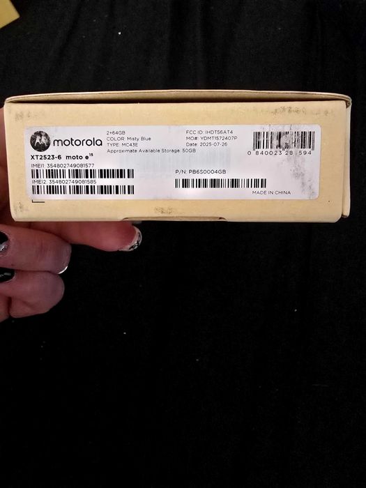 Продавам Motorola e15