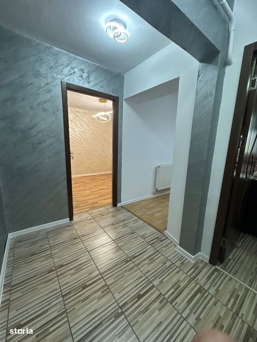 De vânzare apartament 3 camere Viziru 1 etaj 1