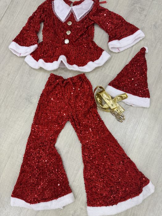 Продам костюм на девочку