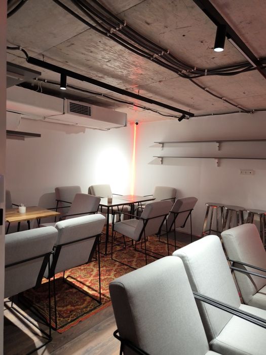 Продается коммерция в Яшнабадском районе в бизнес центре класса "А"