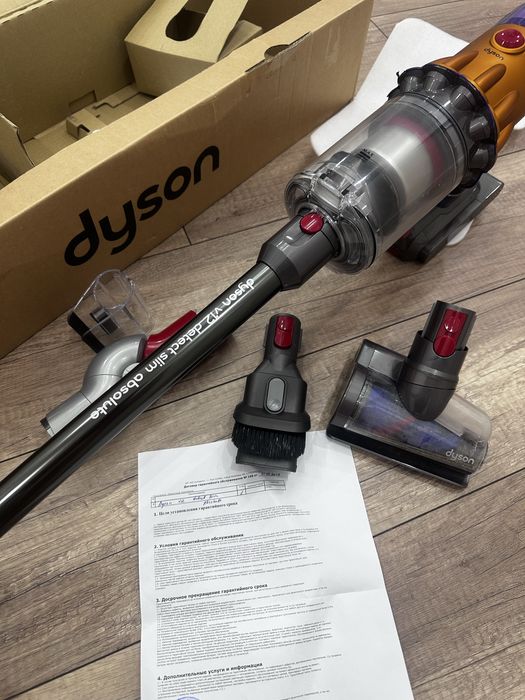 Вертикальный пылесос dyson