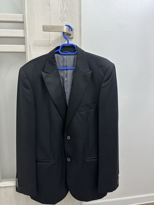 Sacou Pennesi by Adina Buzatu