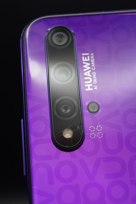 Huawei Nova 5T – 6GB RAM / 128GB – funcțional, cu defecte estetice