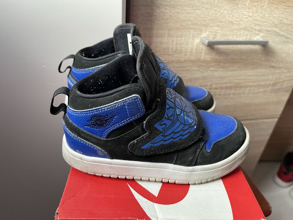 30 Детски Маратонки Nike Air Jordan Sky Високи с лепки Uptempo NBA