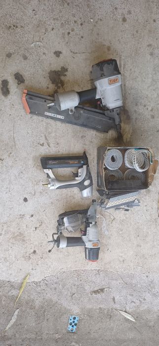 Pistoale cuie pe aer