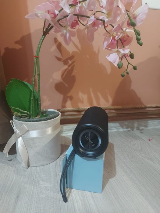 Boxa Bluetooth cu 2 difuzoare si jocuri de lumini