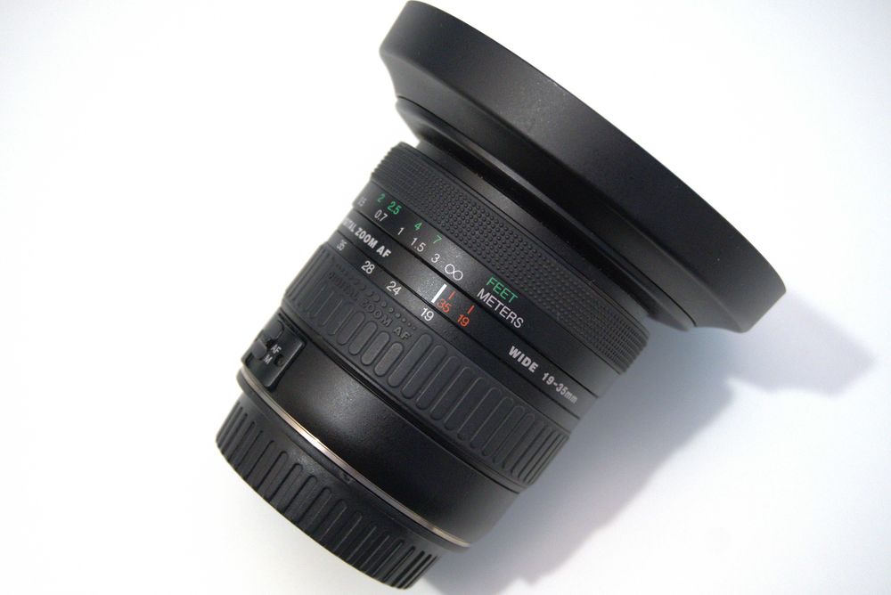 Obiectiv Full Frame Cosina 19-35mm F3.5-4.5 MC – Canon EF