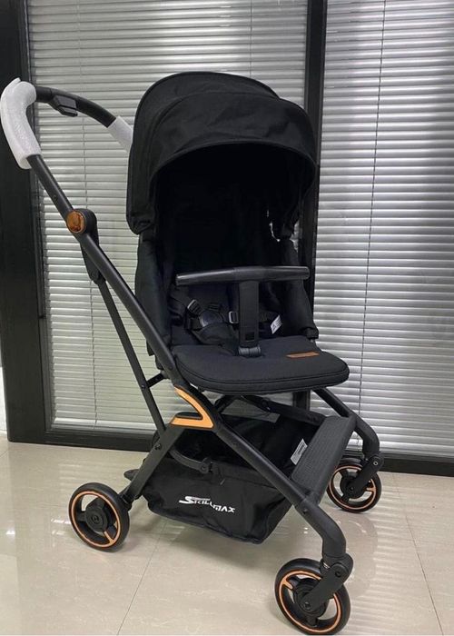 Прогулочная коляска с рождения