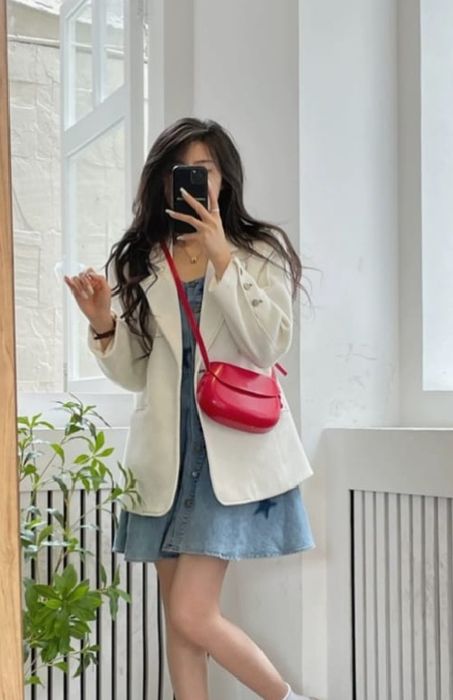 Продам красную сумку