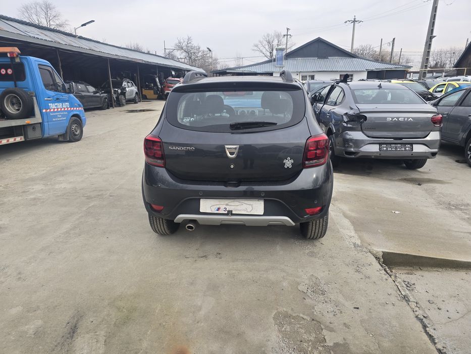 Sandero Stepway 2018 0.9 tce la cheie 80 mii km avariat