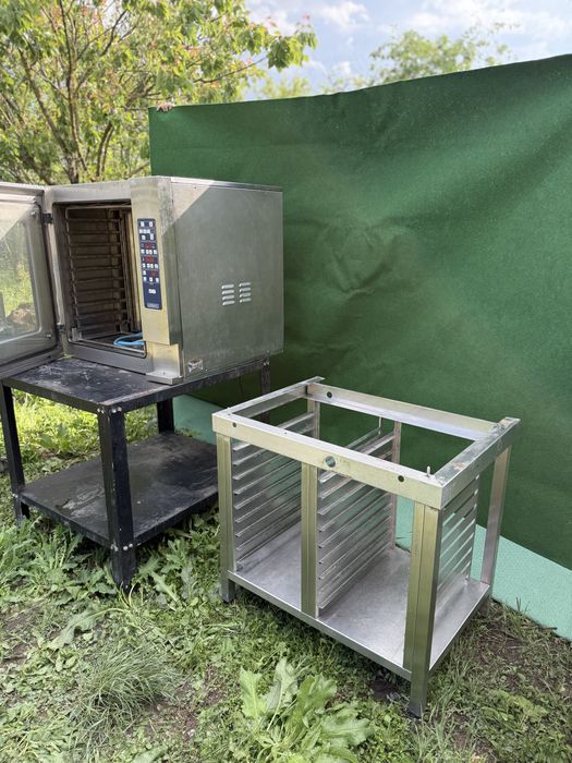 Cuptor convectomat 10 tavi + suport