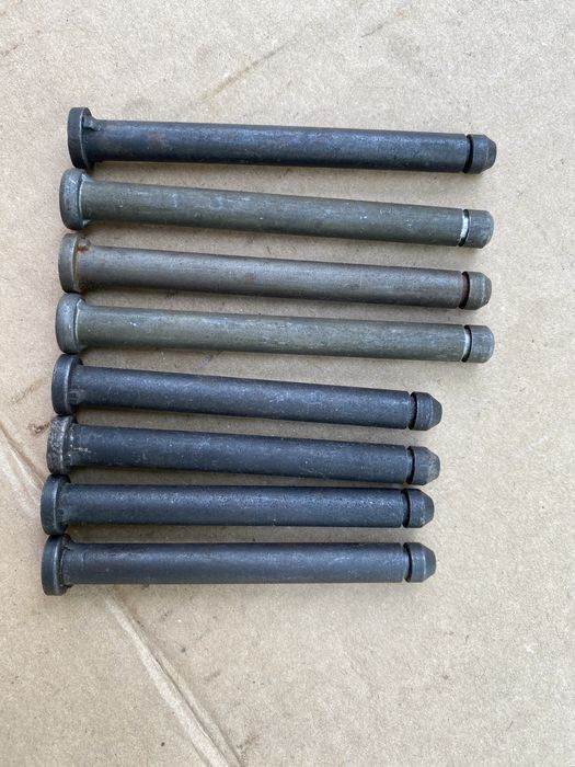 Set bolt bolturi usi usa portiera Dacia 1300 1310 papuc noi