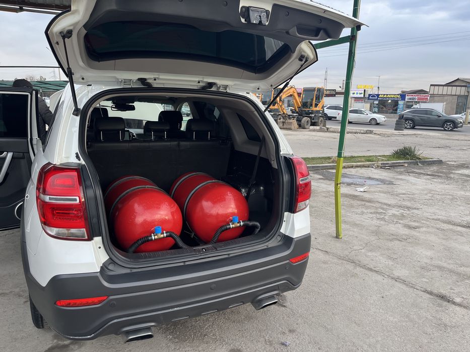 Продаётся машына captiva 4