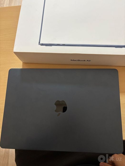 Macbook Air M3 8/256
